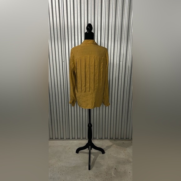 Women’s Vintage Christian Koban Gold Link Silk Designer Pleated Blouse Size 46 - Picture 2 of 7